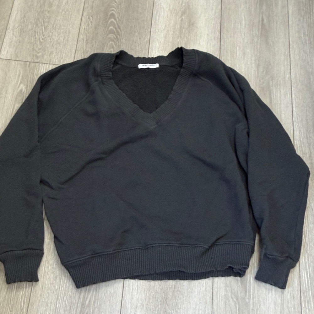 Perfect White Tee Dakota sweatshirt